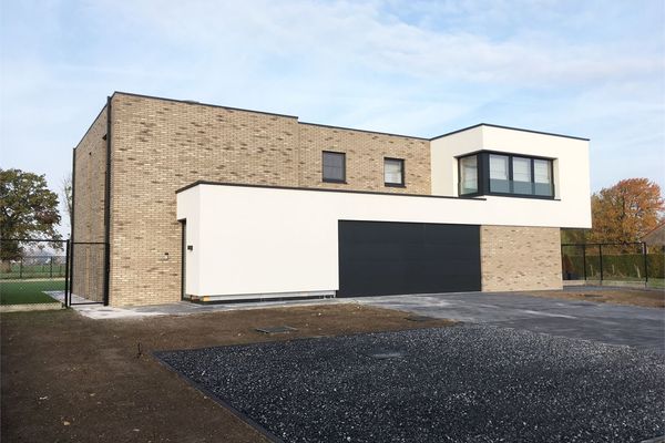 Project
                            verkocht in Wellen