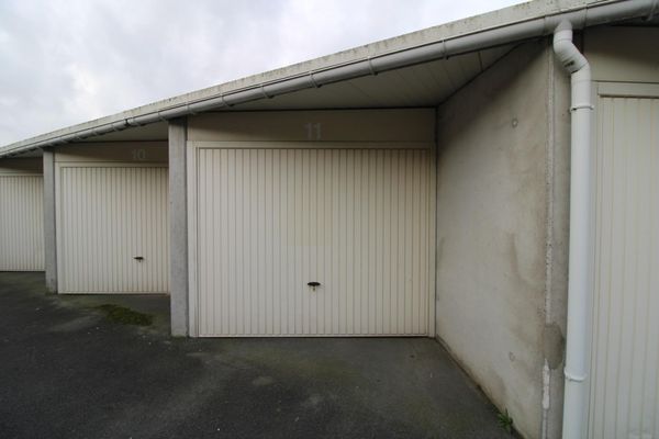Garage - Parking
                                te huur
                                in Koekelare