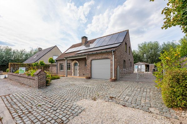 Woning
                                verkocht
                                in Deerlijk