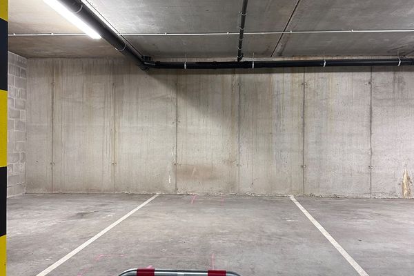 Garage - Parking
                                te koop
                                in Gistel