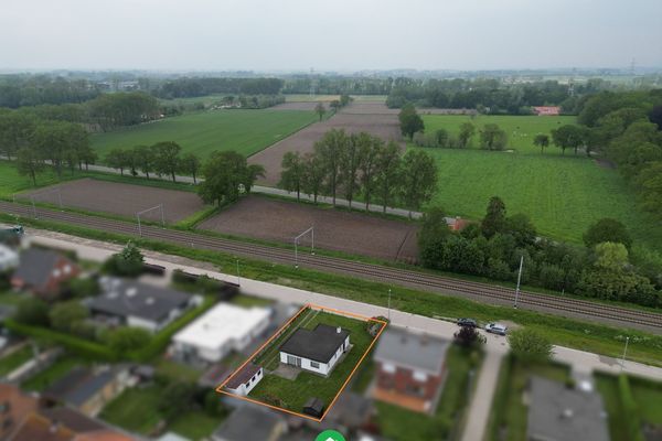 Grond
                                verkocht
                                in Sint-Andries