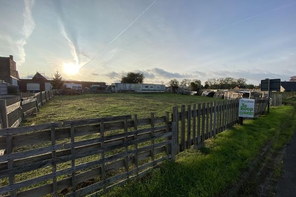Grond
                                verkocht
                                in Zarren-Werken