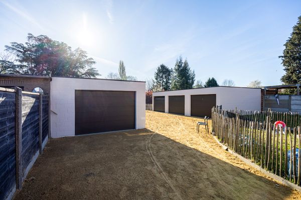 Garage - Parking
                                te koop
                                in Wommelgem