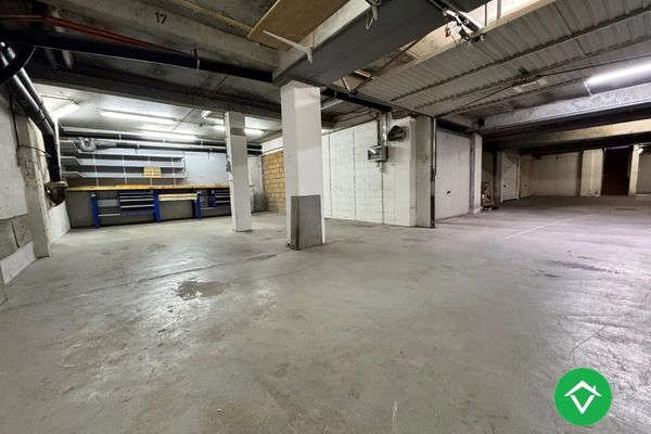 Garage - Parking
                                verkocht
                                in Oostende