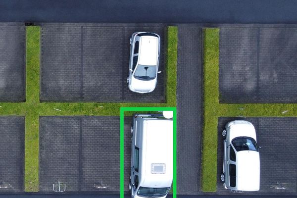 Garage - Parking
                                verkocht
                                in Roeselare