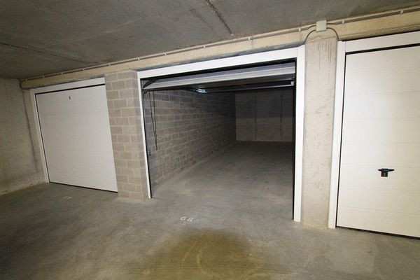 Garage - Parking
                                verkocht
                                in Gistel