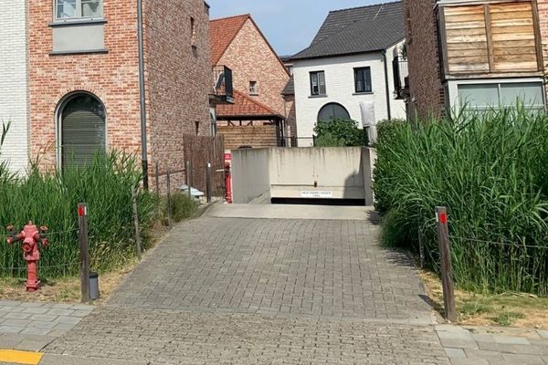 Garage - Parking
                                verkocht
                                in Kontich