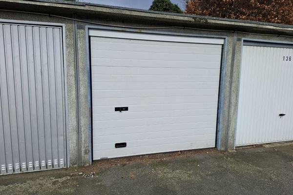 Garage - Parking
                                verhuurd
                                in Deurne