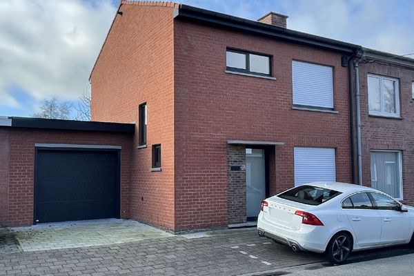 Woning
                                verhuurd
                                in Roeselare