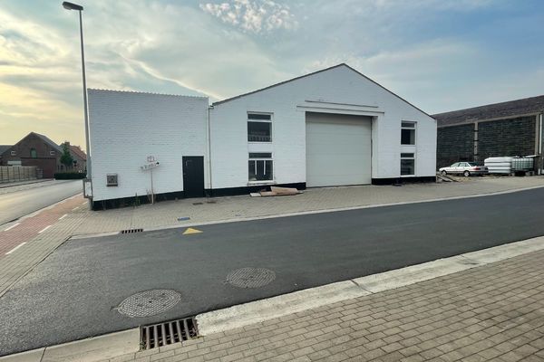 Industrie
                                verkocht
                                in Kortemark