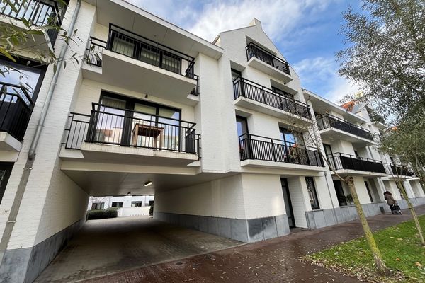 Garage - Parking
                                verhuurd
                                in Knokke-Heist