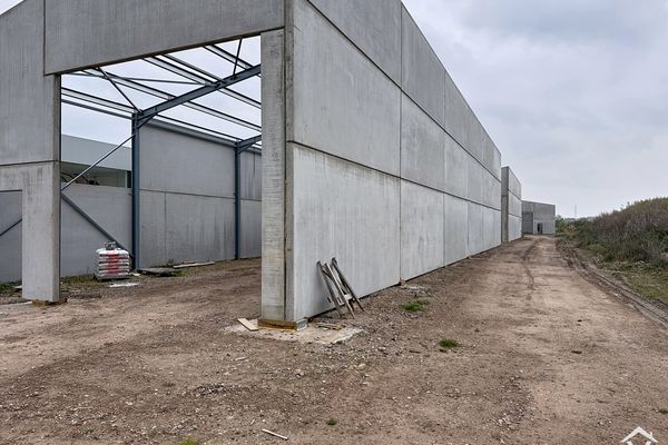 Industrie
                                te koop
                                in Roeselare