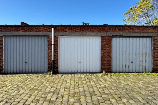 Garage - Parking
                                te koop
                                in Deurne