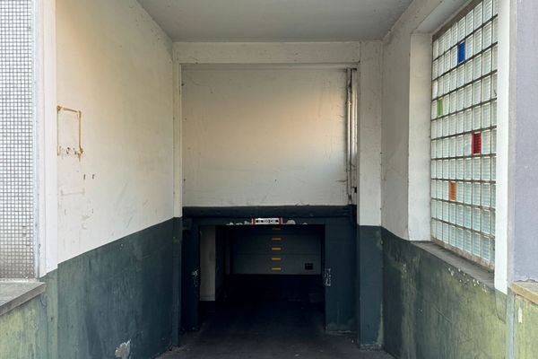 Garage - Parking
                                te koop
                                in Borgerhout