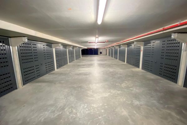 Garage - Parking
                                a louer
                                in Knokke