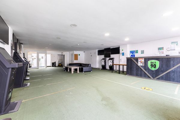 Kantoor
                                te koop
                                in Deurne