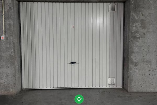 Garage - Parking
                                verkocht
                                in Koekelare