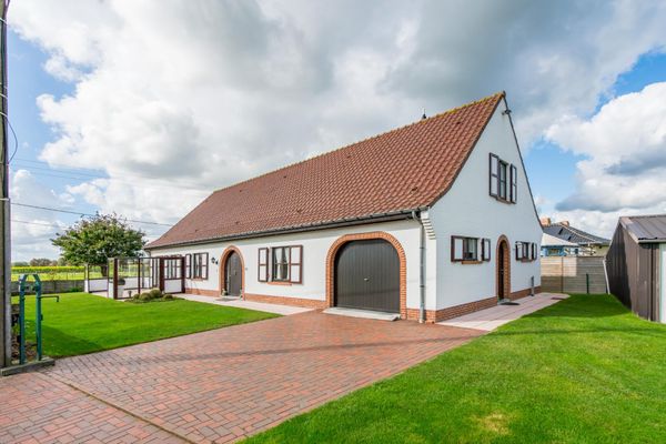 Woning
                                verkocht
                                in Zerkegem