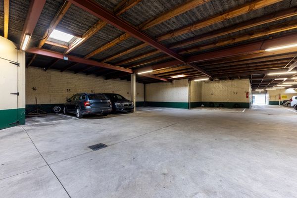 Garage - Parking
                                optie te koop
                                in Borgerhout