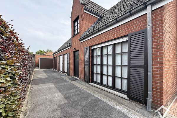 Woning
                                te koop
                                in Roeselare