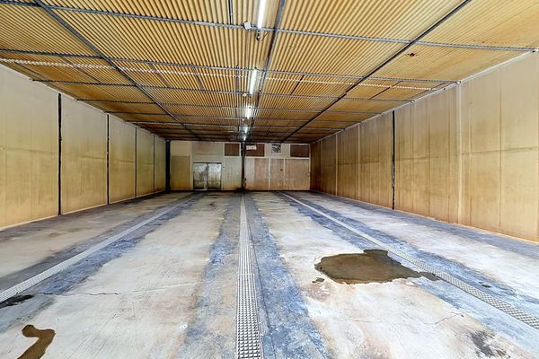 Industrie
                                te huur
                                in Hooglede