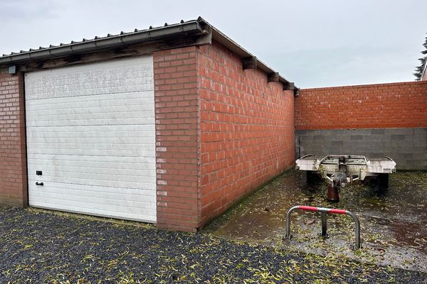 Garage - Parking
                                verkocht
                                in Koekelare
