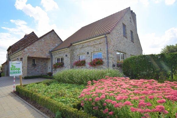 Woning
                                verkocht
                                in Aartrijke