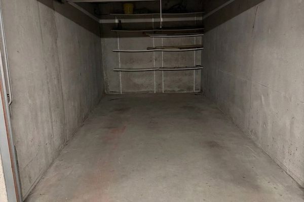 Garage te koop / De Panne