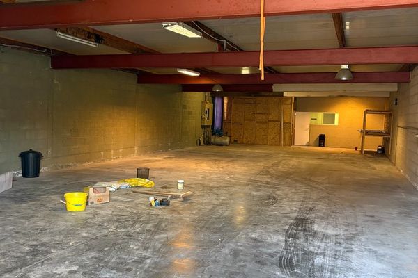 Magazijn
                            verhuurd in Hamme