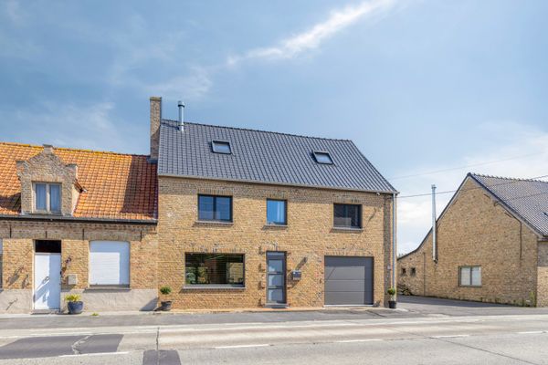 Huis
                                te koop
                                in Vladslo